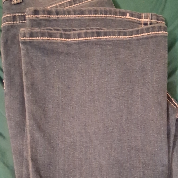 Women's Angel Blue Jeans with Embroidered Pocket - Picture 2 of 2
